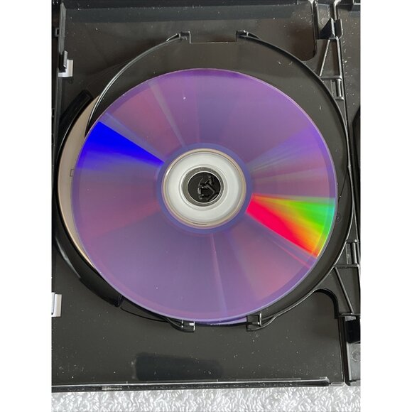 Queen Of The South The Complete Third Season 3 Disc Set DVD - Ex-Library Copy - Picture 8 of 9